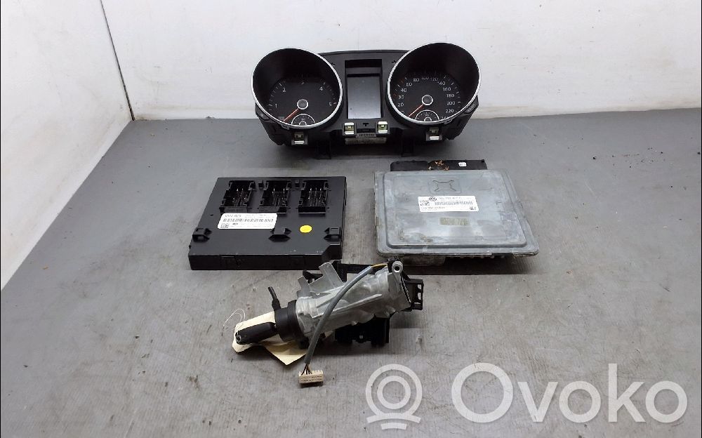 Volkswagen Golf VI Engine ECU kit and lock set 
