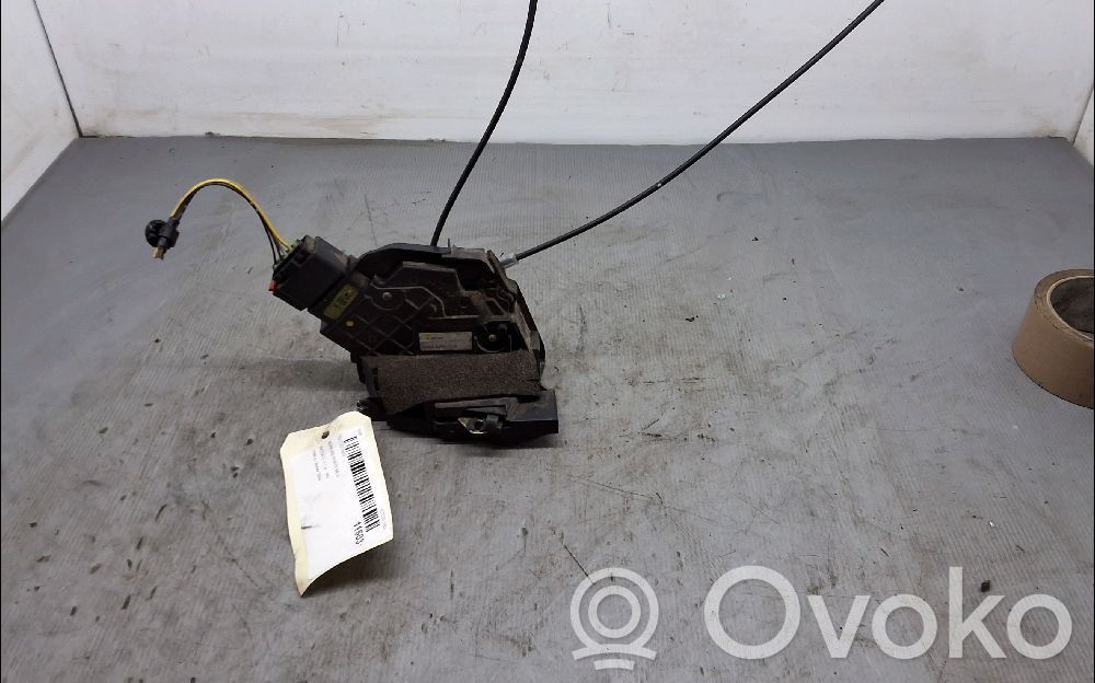 Mazda 3 I Rear door lock 