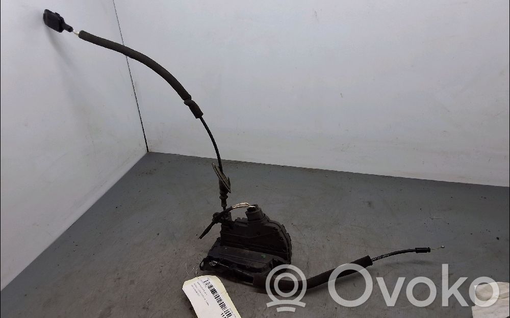 Renault Clio IV Galinių durų spyna 