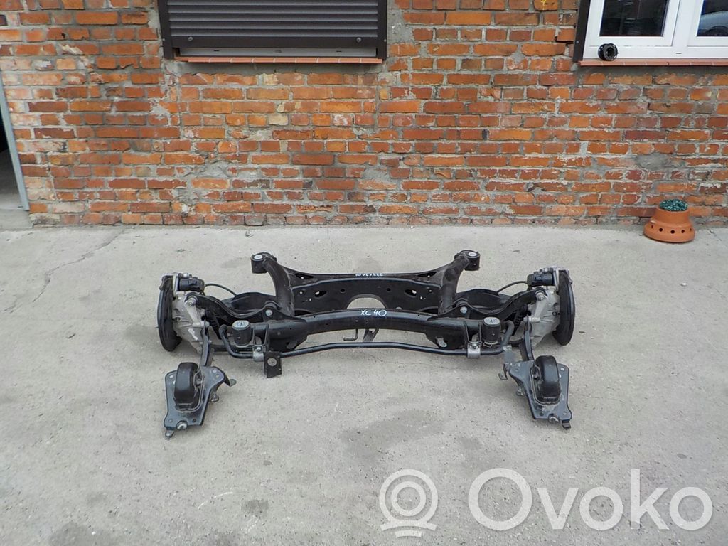 Volvo XC40 Juego de montaje de la suspensión trasera 