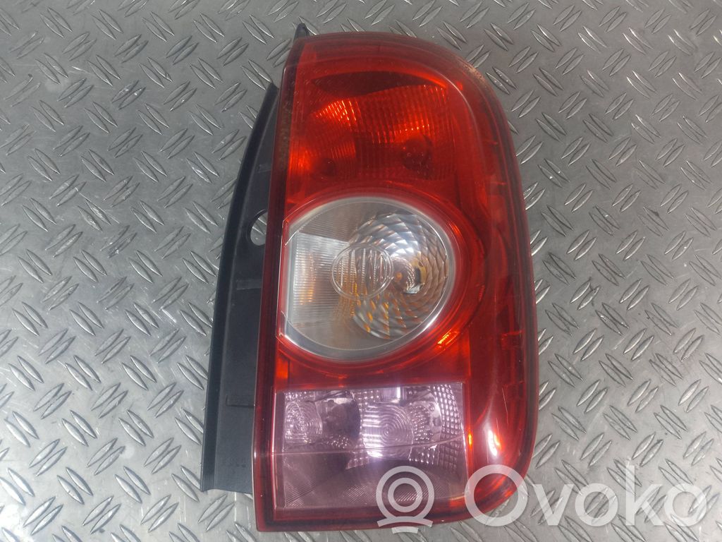 Dacia Duster Rear/tail lights 