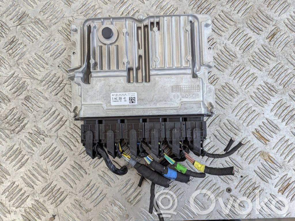 BMW 1 F40 Engine control unit/module ECU 