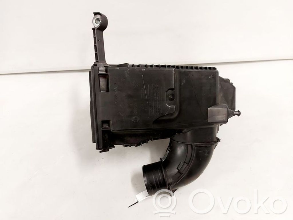 Air filter box   8201173592