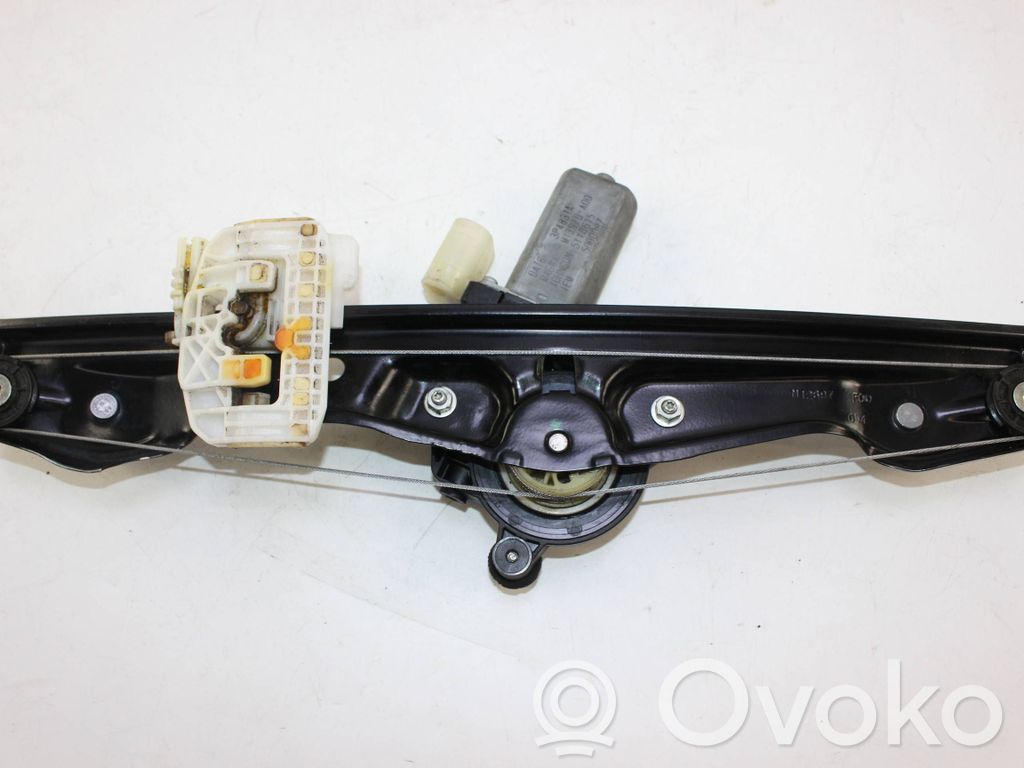 BMW 1 F20 F21 Rear door window regulator with motor 