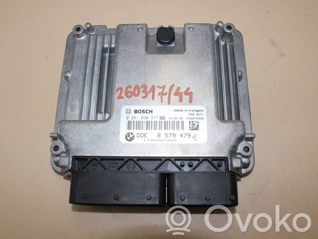 BMW 1 F20 F21 Variklio valdymo blokas 