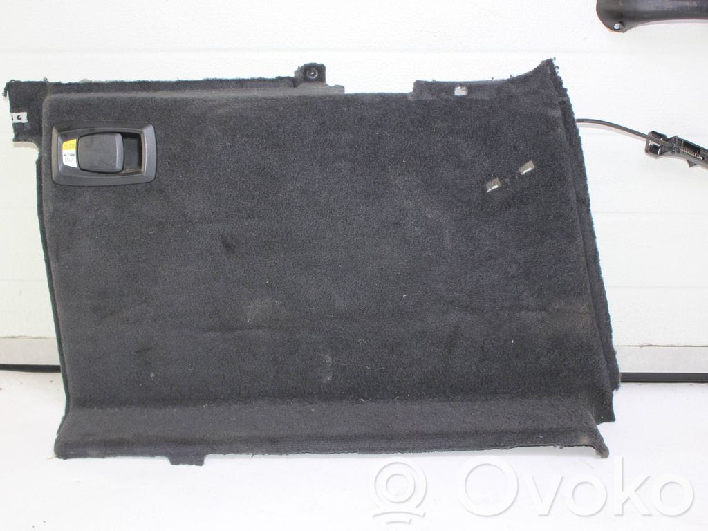 BMW 5 F10 F11 Altro elemento di rivestimento bagagliaio/baule 