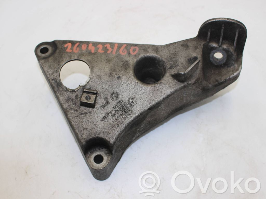 BMW 5 E60 E61 Engine mounting bracket 