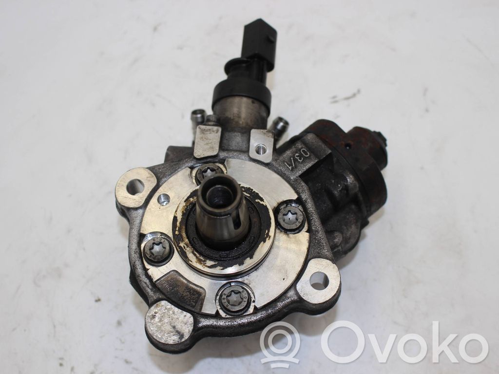 BMW 5 E60 E61 Fuel injection high pressure pump 