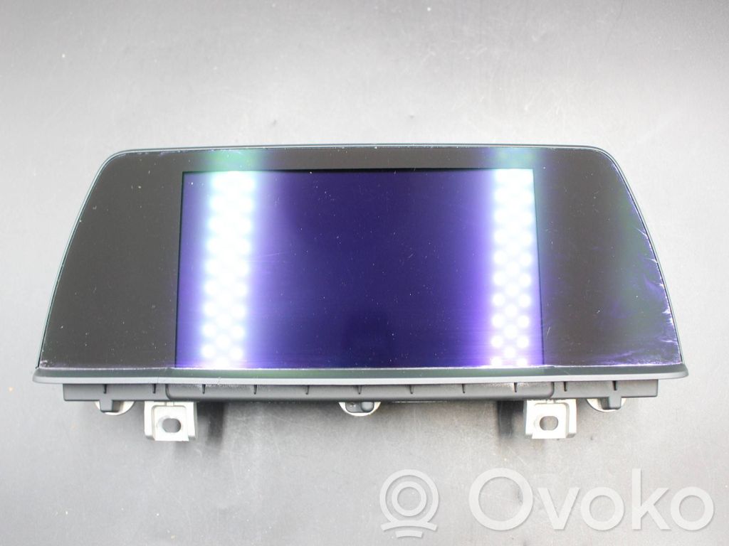 BMW 3 F30 F35 F31 Screen/display/small screen 