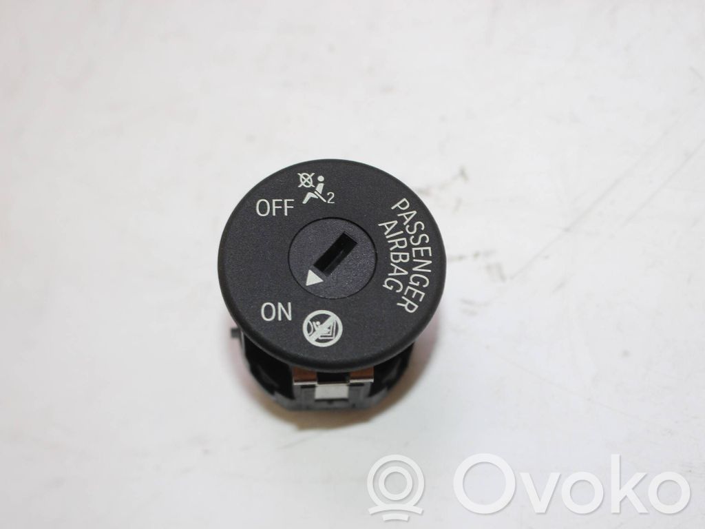 BMW X3 F25 Passenger airbag on/off switch 