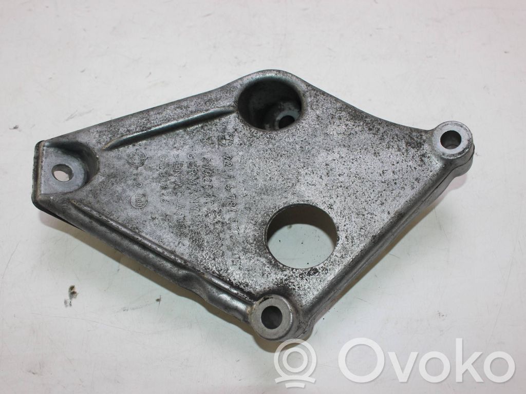 BMW X3 F25 Engine mounting bracket 