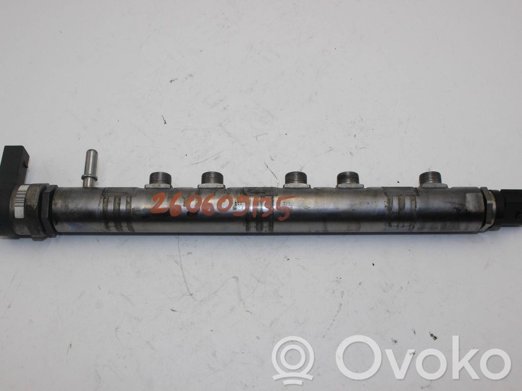 BMW 3 F30 F35 F31 Listwa wtryskowa 
