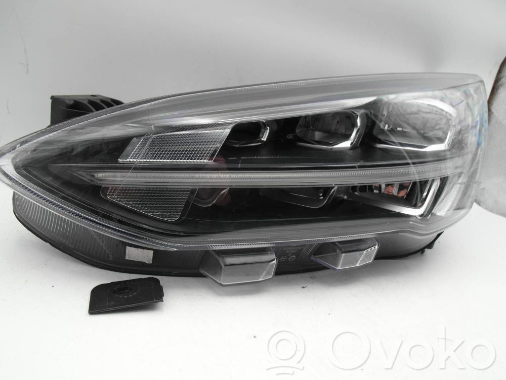 Ford Focus Headlight/headlamp 