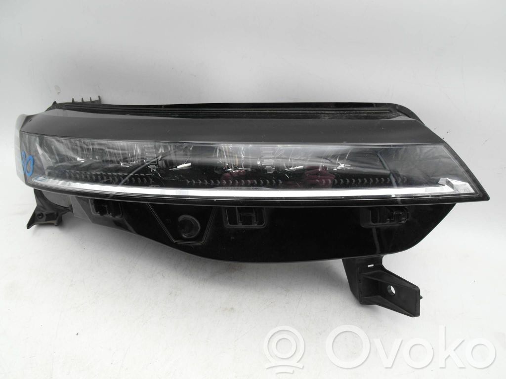 Renault Megane E-Tech Headlight/headlamp 