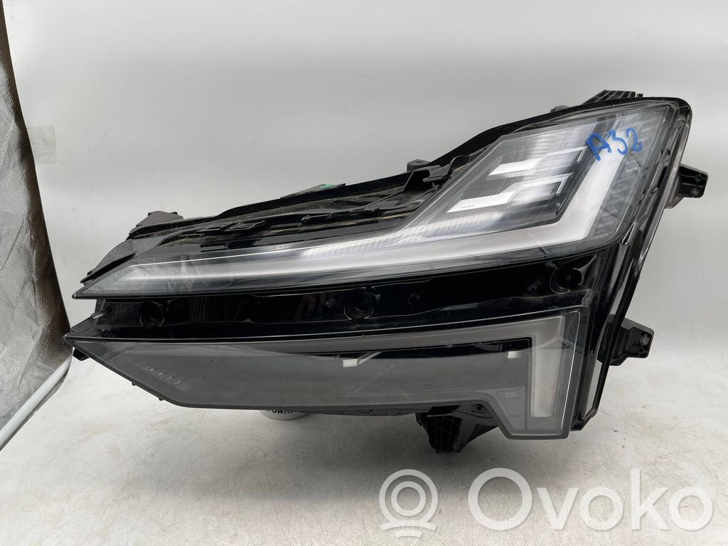 Polestar 4 Scheinwerfer 