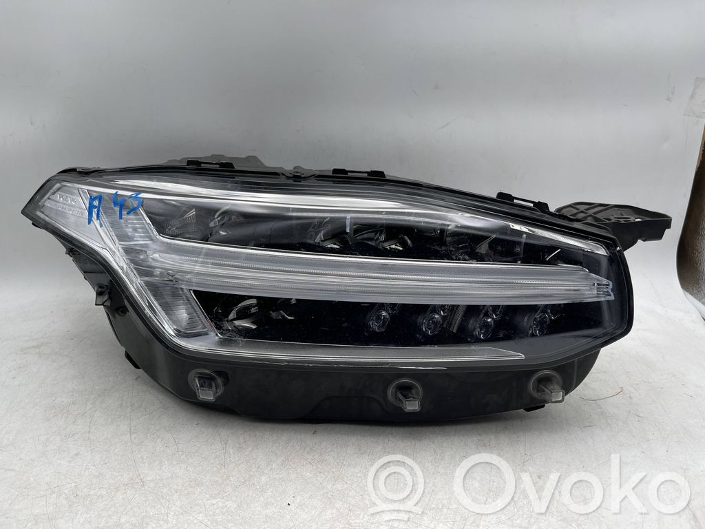 Volvo XC90 Scheinwerfer 