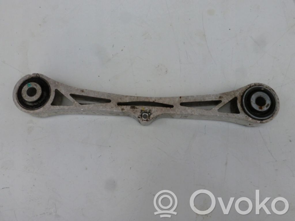 Rear control arm