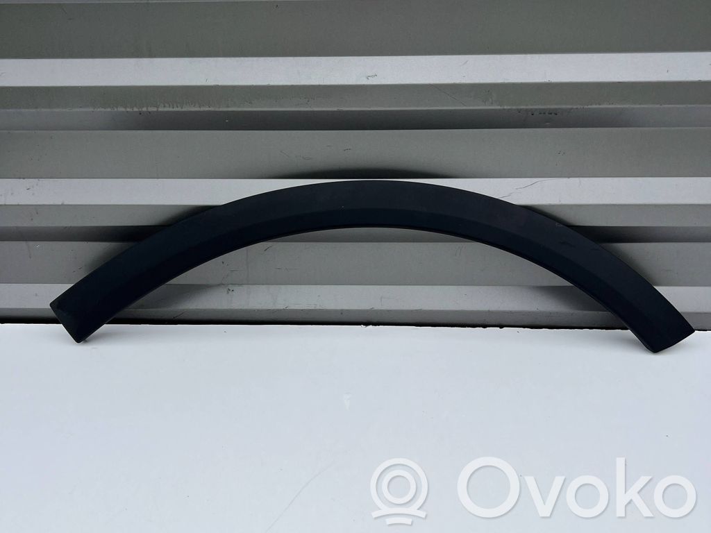 Tesla Model X Aizmugurējā arka 