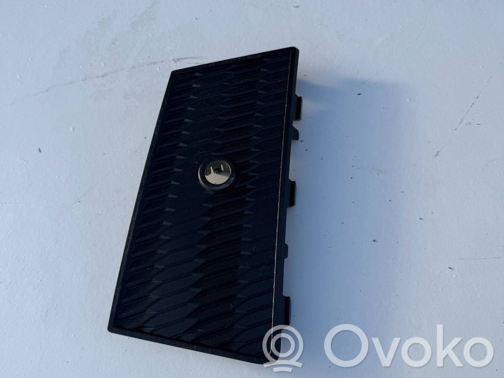 Audi Q6 e-tron Front bumper lower grill 