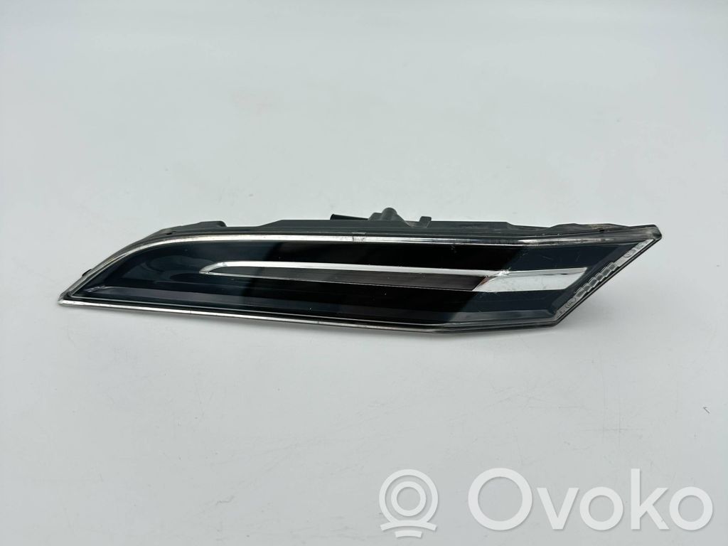 Porsche 911 992 Kierunkowskaz błotnika przedniego 