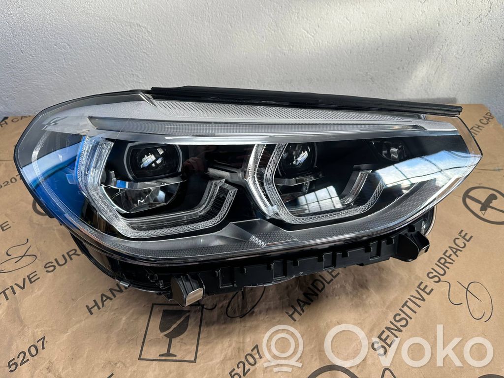 BMW X3 G01 Lampa przednia 