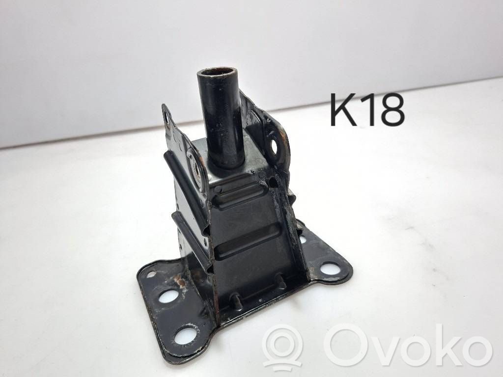 Audi A3 S3 A3 Sportback 8P Priekinis amortizatorius bamperio 