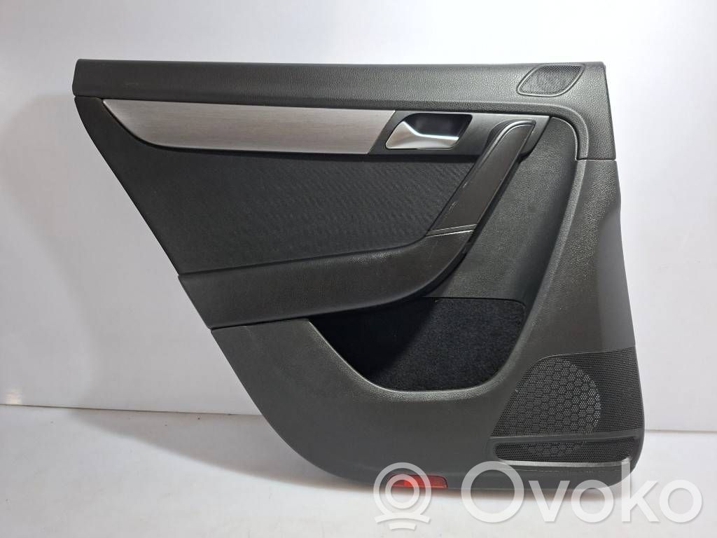 Volkswagen PASSAT B7 Boczki / Poszycie drzwi tylnych 
