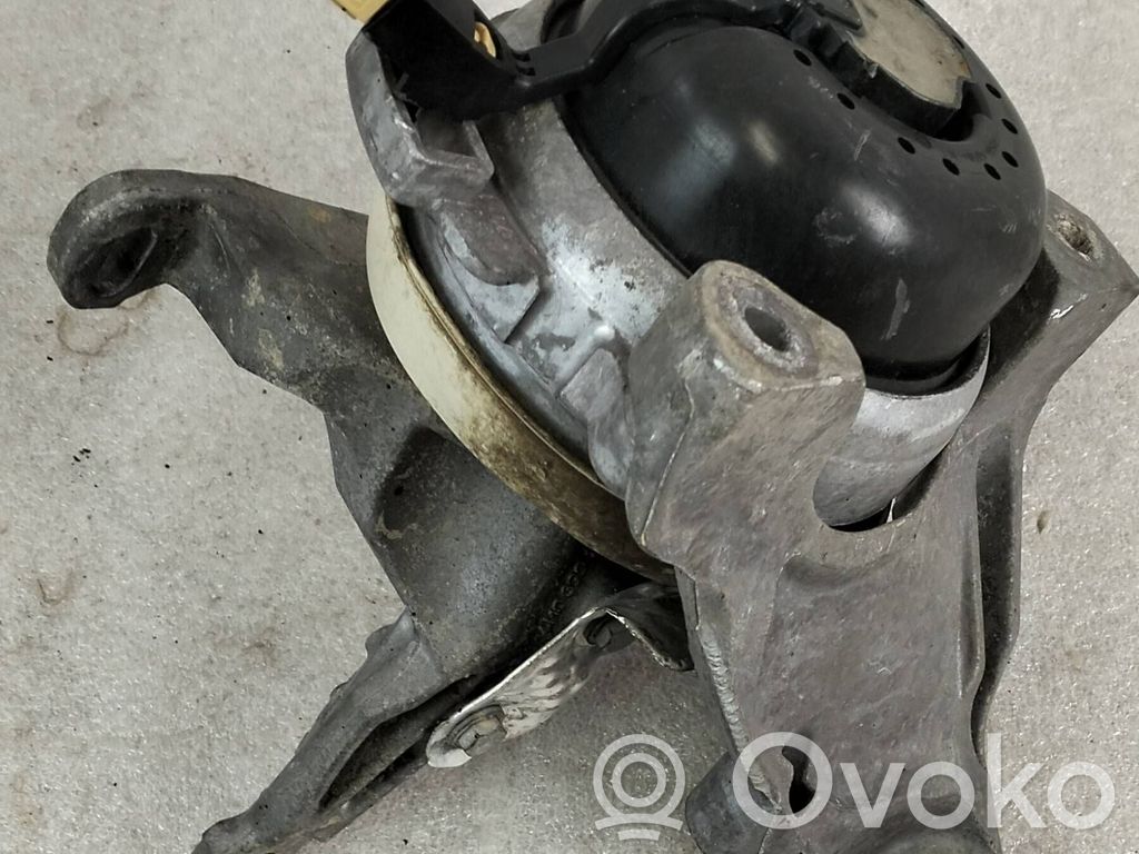 Audi Q7 4M Suport tampon motor 