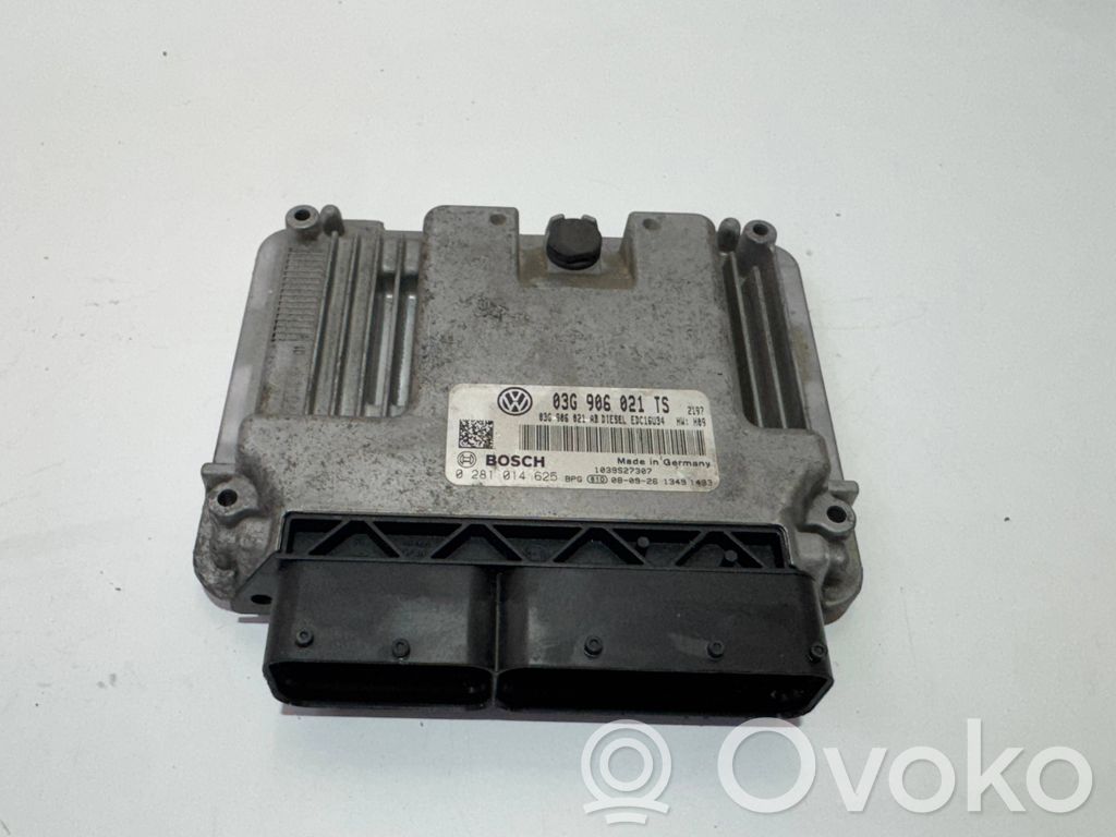 Volkswagen Golf V Engine control unit/module 