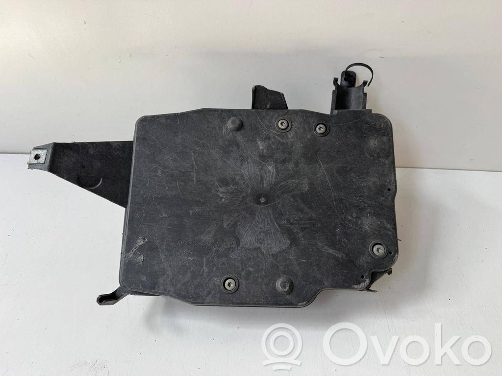Engine control unit box   AV6112A532AC