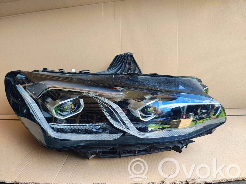 BMW 2 Active Tourer U06 Headlight/headlamp 