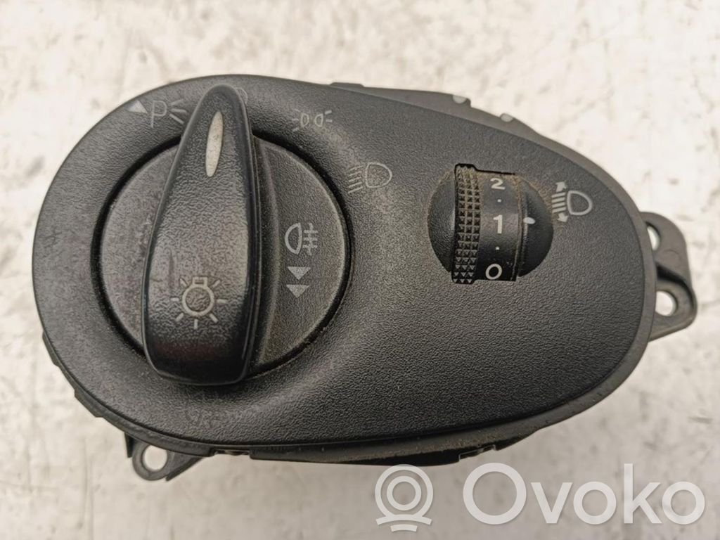 Lukturu slēdzis   2M5T13A024EA