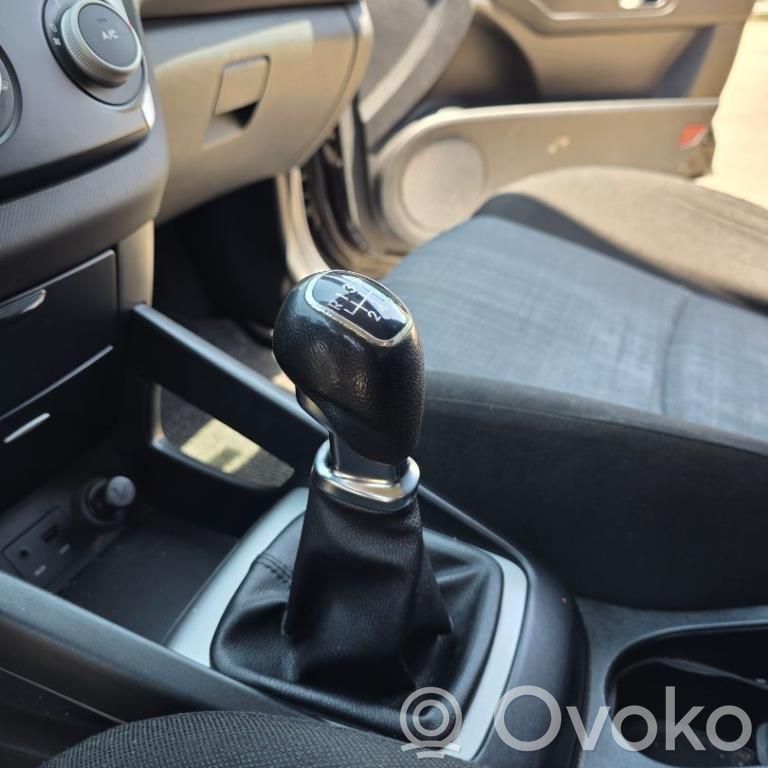 Gear shift rod
