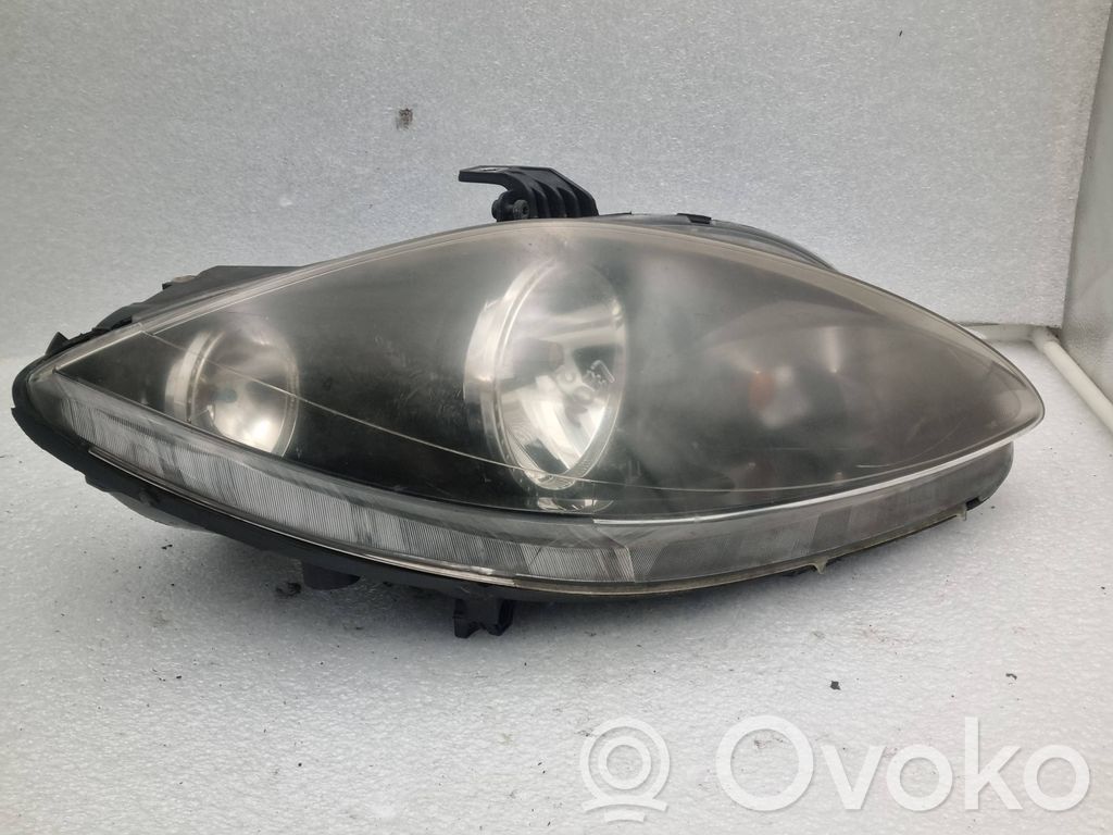 Headlight/headlamp   20B209