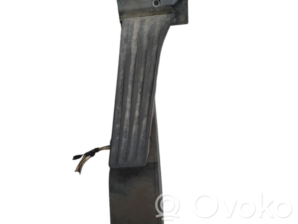Accelerator throttle pedal   6762482,PEDALACELERADOR