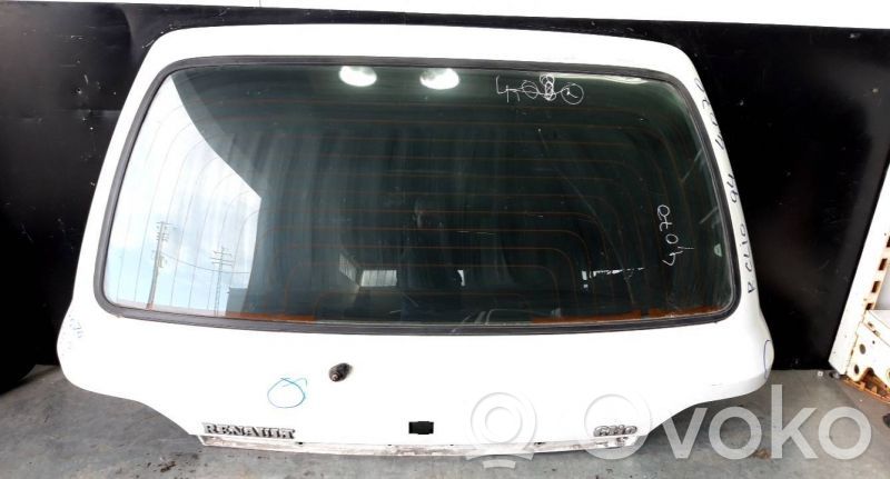 Renault Clio I Puerta del maletero/compartimento de carga 