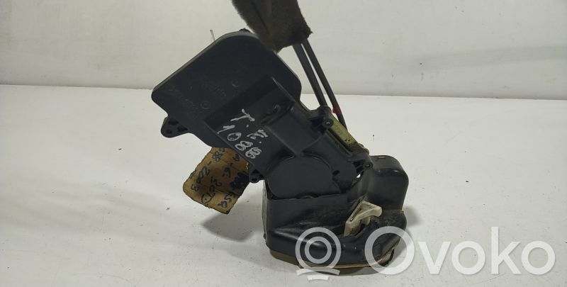 Aizmugurē slēdzene   SPGF30