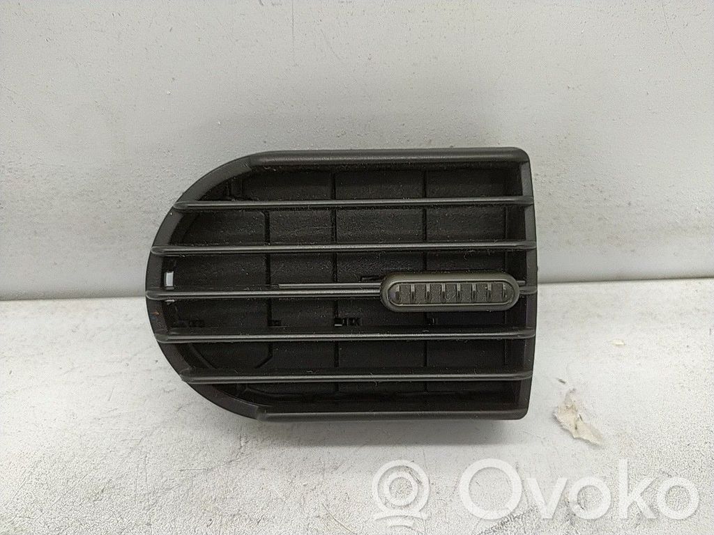 Opel Corsa C Dash center air vent grill 