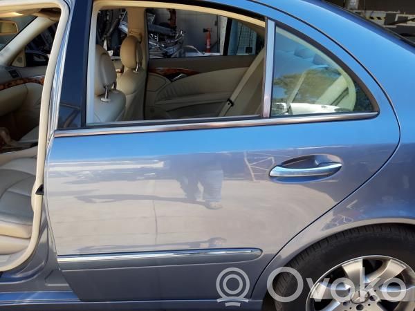 Mercedes-Benz E W211 Galinės durys 