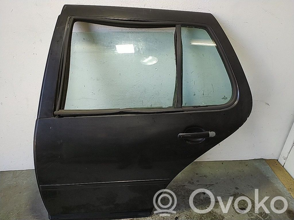 Volkswagen Golf IV Aizmugurējās durvis 
