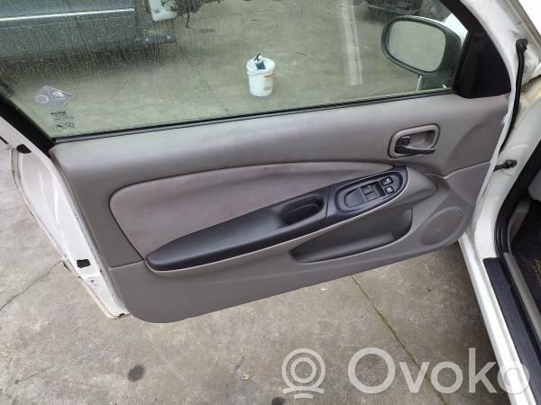 Nissan Almera N16 Durų apdailų komplektas 