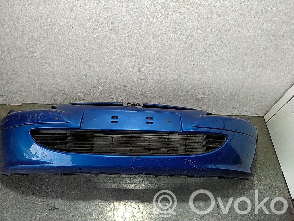 Front bumper   CIMA,RACHADO