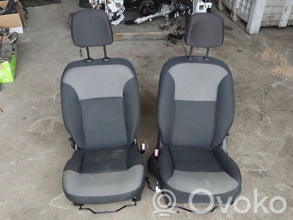 Renault Kangoo II Sēdekļu komplekts 