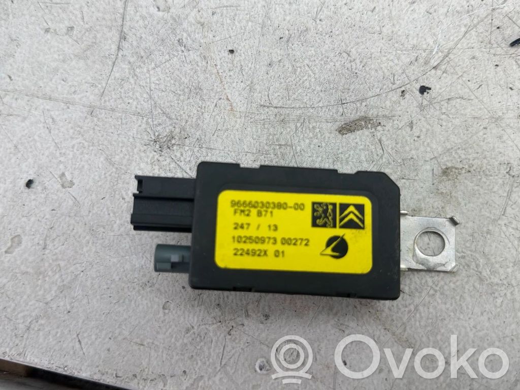 Sonstige Steuergeräte / Module   966603038000