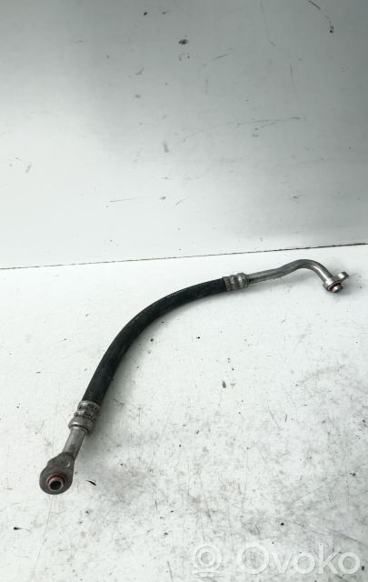 Ford Focus Ilmastointilaitteen putki (A/C) 