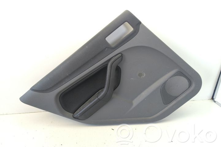 Ford Focus Apšuvums aizmugurējām durvīm 