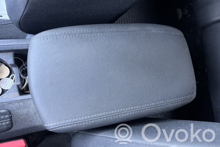 Peugeot 308 Reposabrazos 
