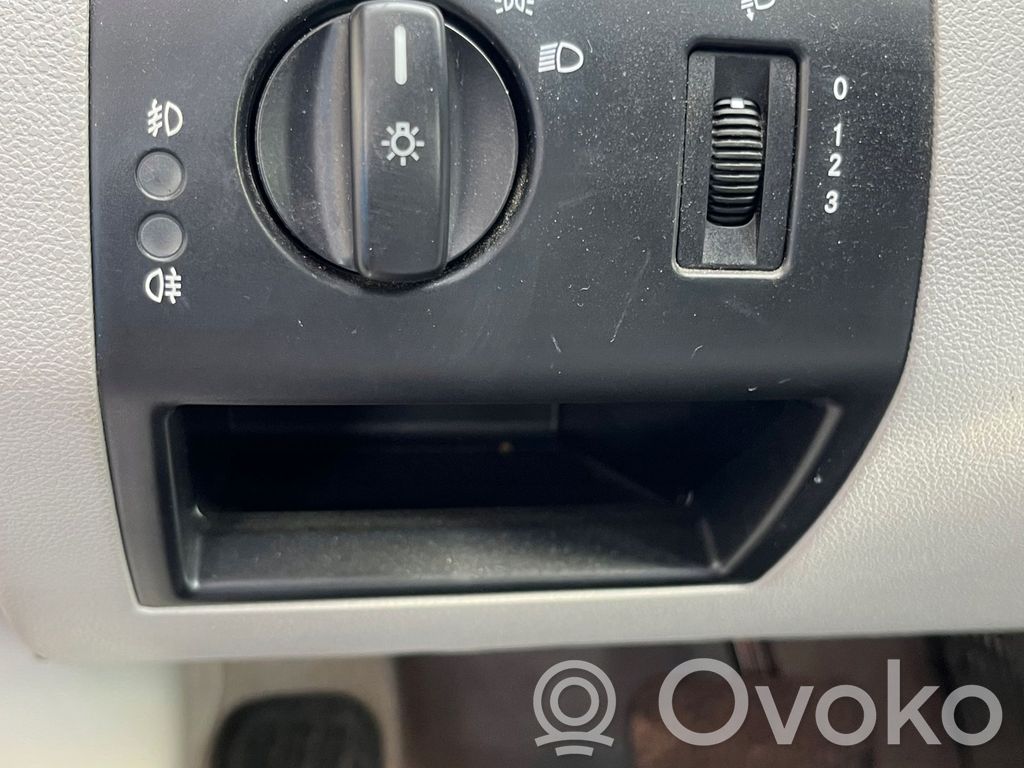 Mercedes-Benz A W169 Przełącznik świateł 