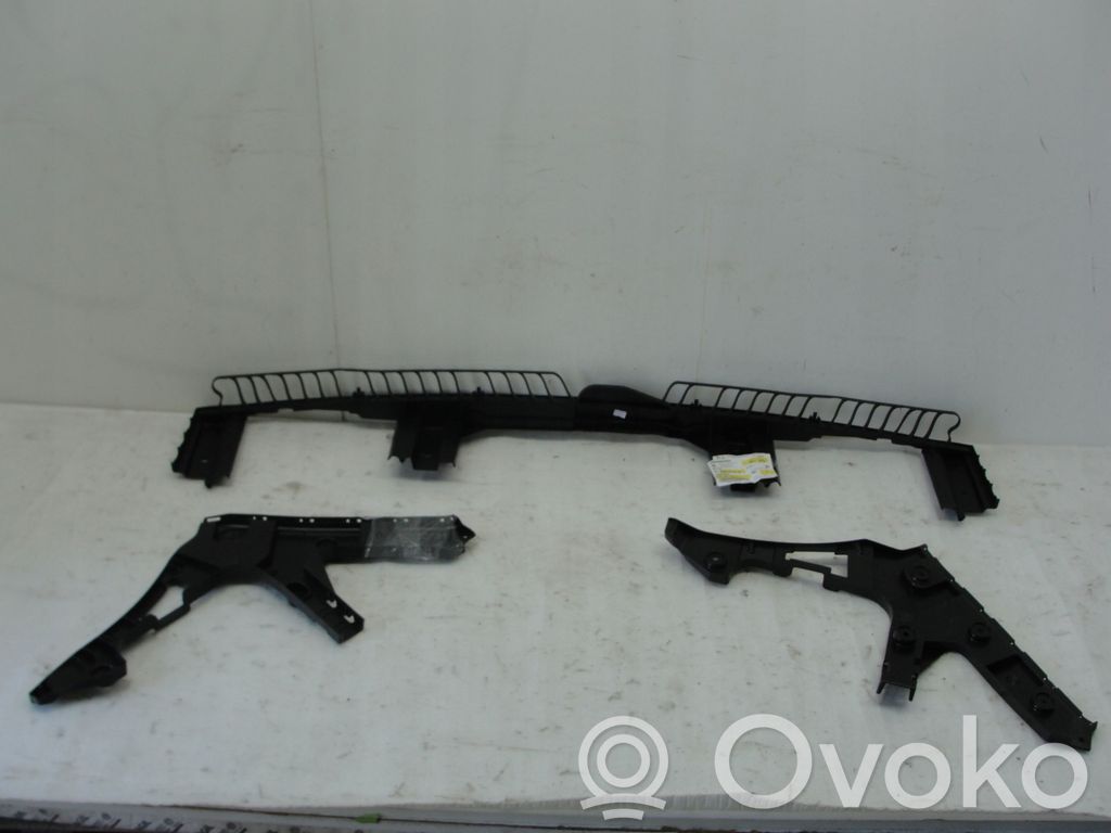 Volkswagen Transporter - Caravelle T7 Soporte de montaje del parachoques trasero 