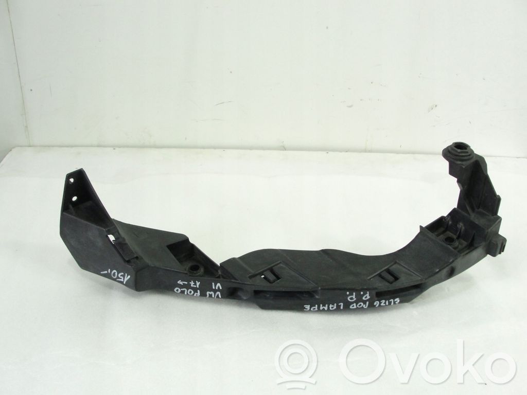 Volkswagen Polo VI Staffa faro/fanale 